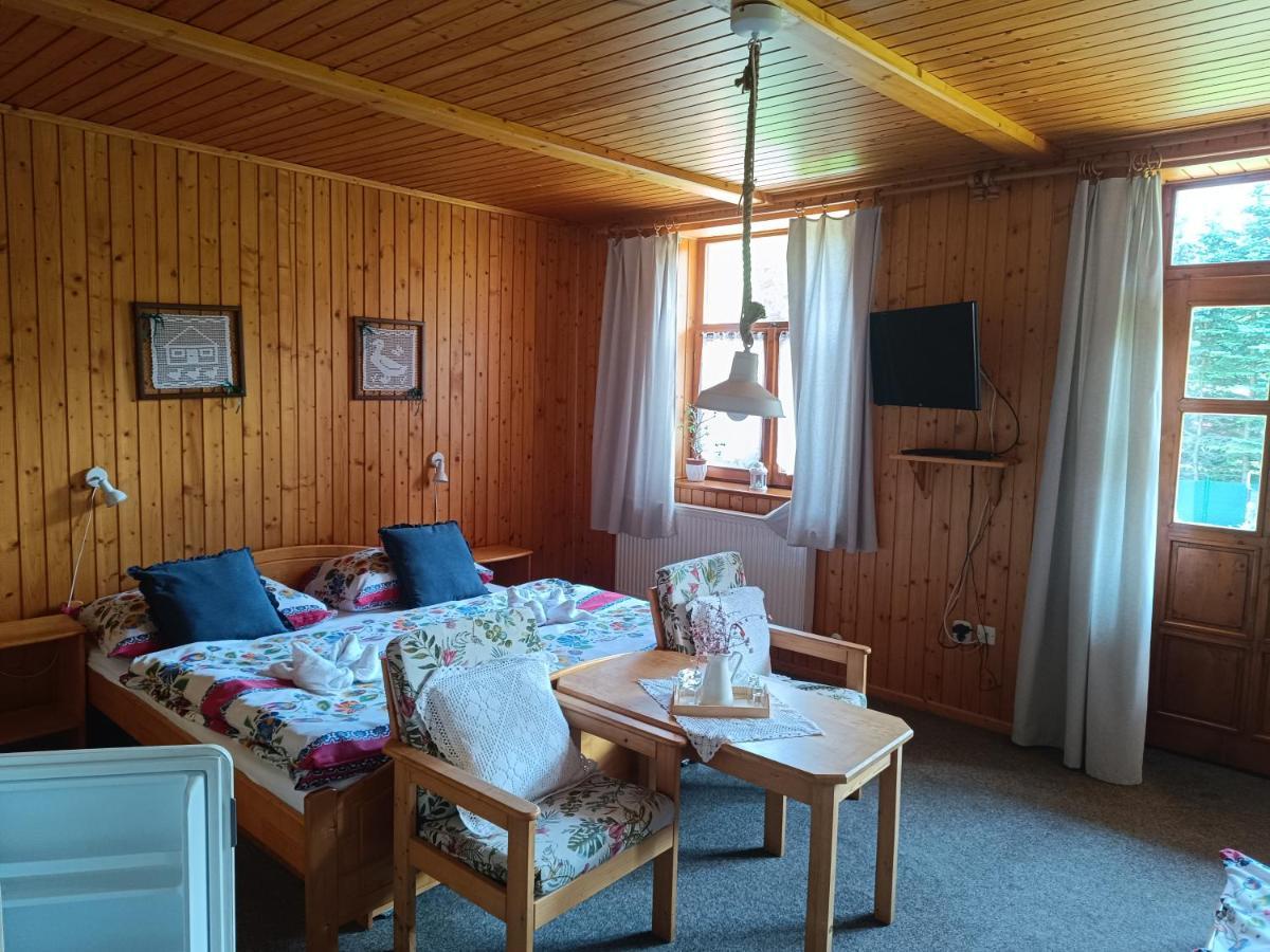 Privát Majo Hotel Lipótszentmiklós Kültér fotó