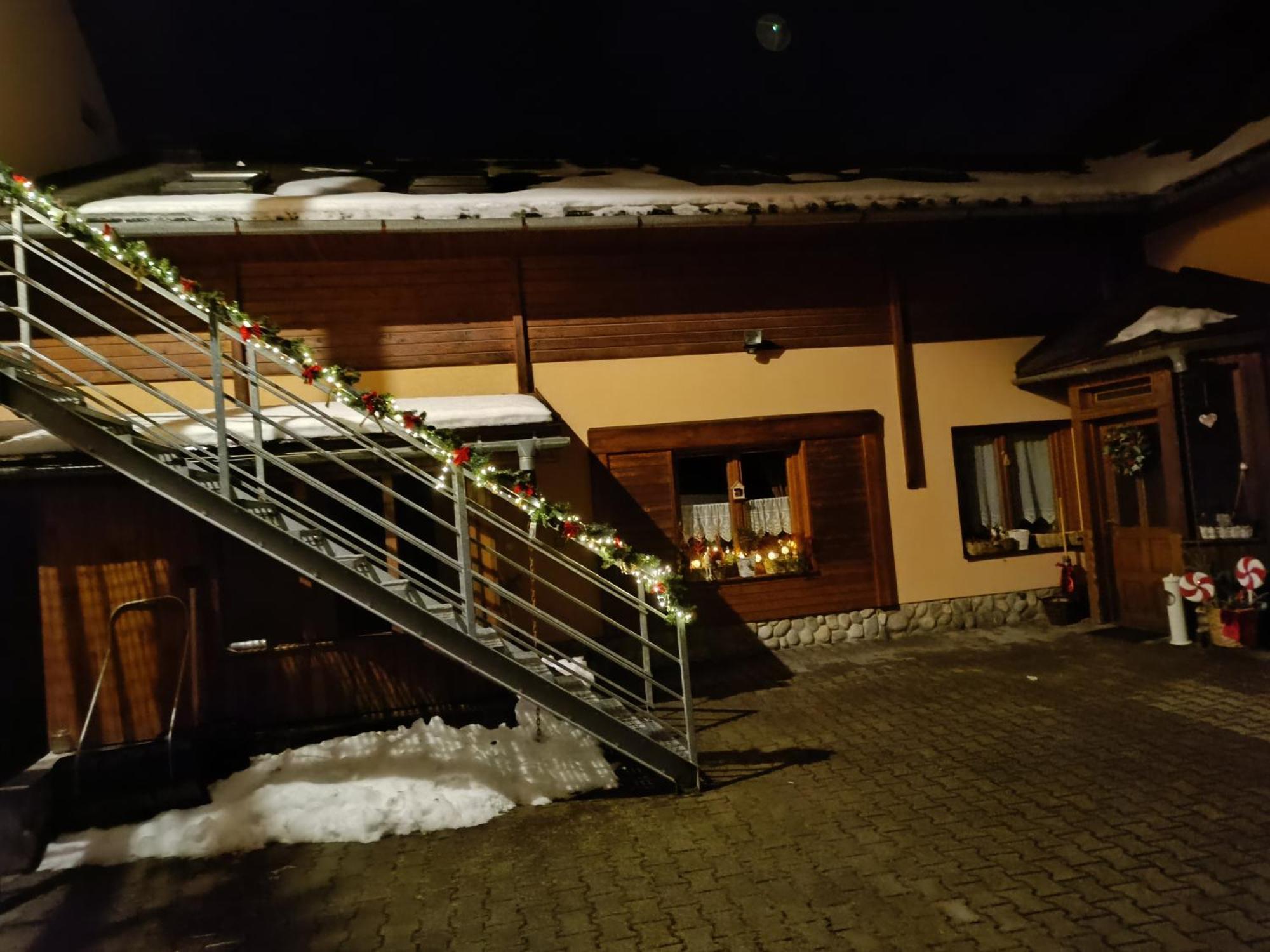 Privát Majo Hotel Lipótszentmiklós Kültér fotó
